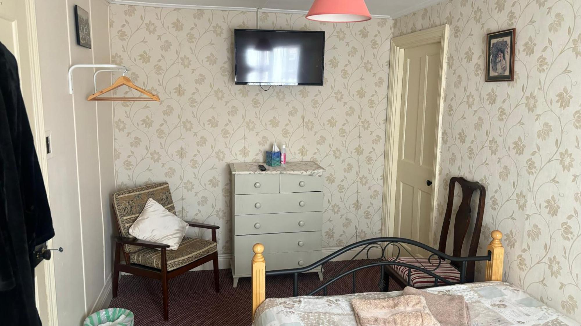 Geoghegans Magpie Bar And B&B Glin Extérieur photo
