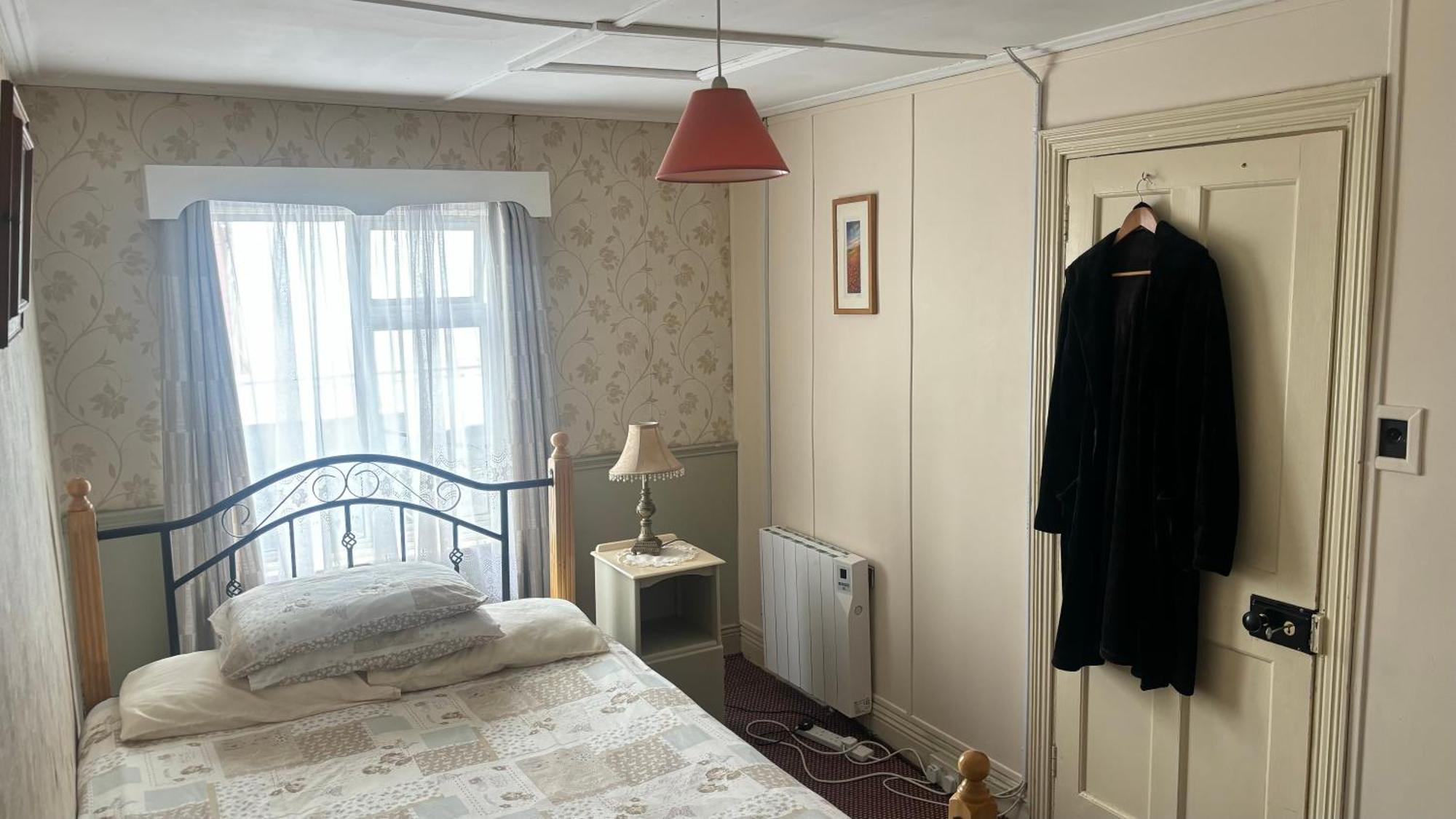 Geoghegans Magpie Bar And B&B Glin Extérieur photo
